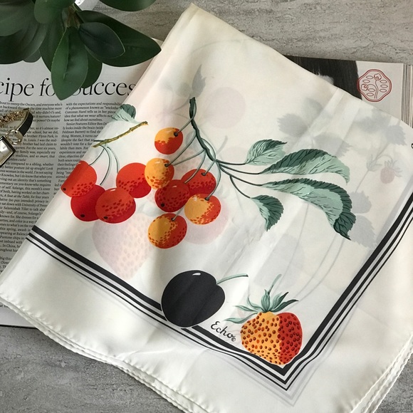 Echo Accessories - Echo vintage 70’s scarf